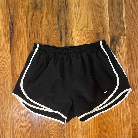 Nike Pants - NIKE TEMPO RUNNING SHORT